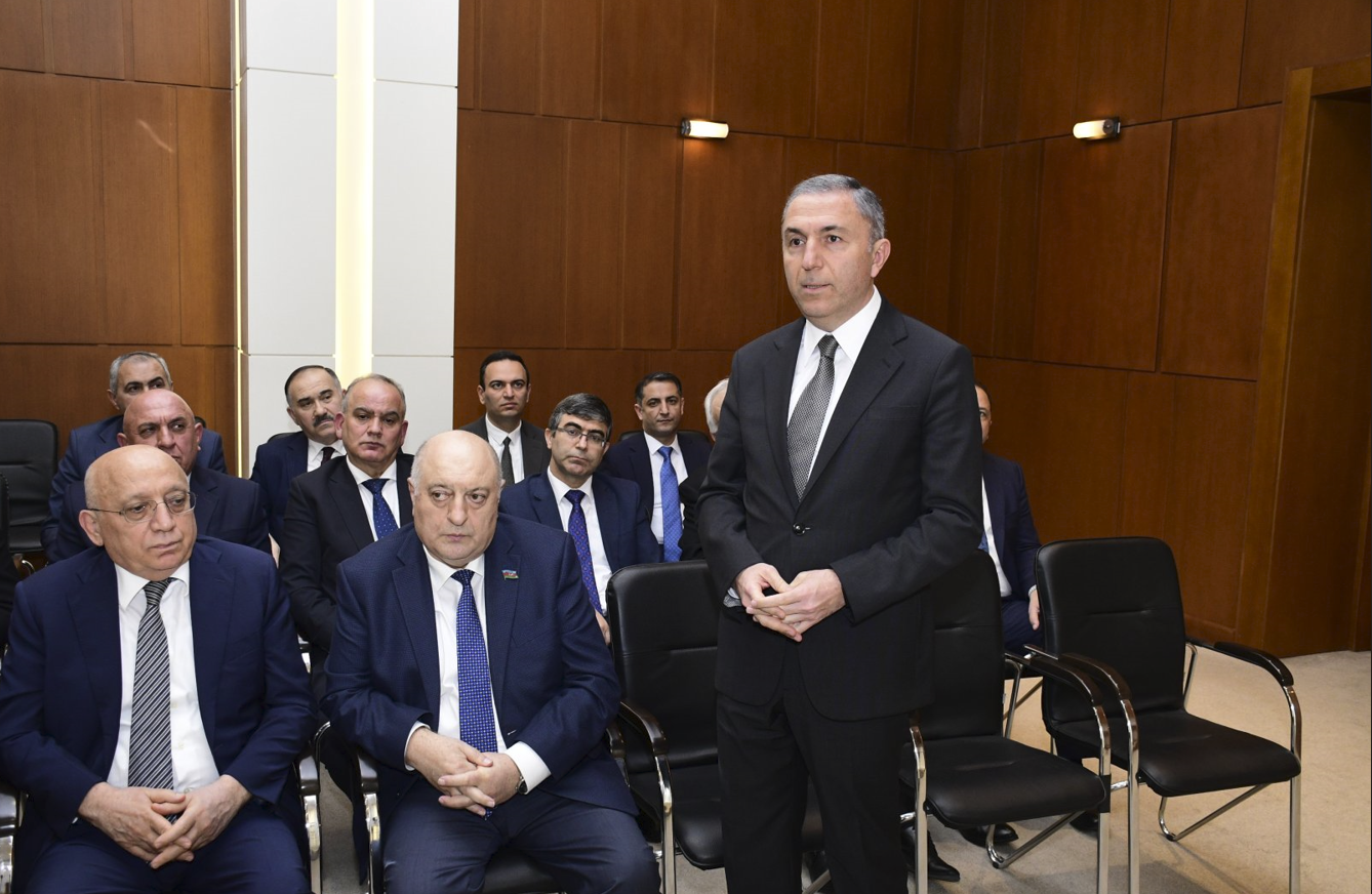 YAP-ın İdarə Heyətinin iclası keçirildi (FOTO)